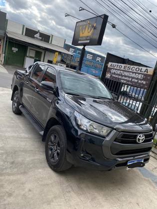TOYOTA HILUX 2.8 D-4D TURBO DIESEL CD SR 4X4 AUTOMÁTICO TOYOTA HILUX 2.8 D-4D TURBO DIESEL CD SR 4X4 AUTOMÁTICO